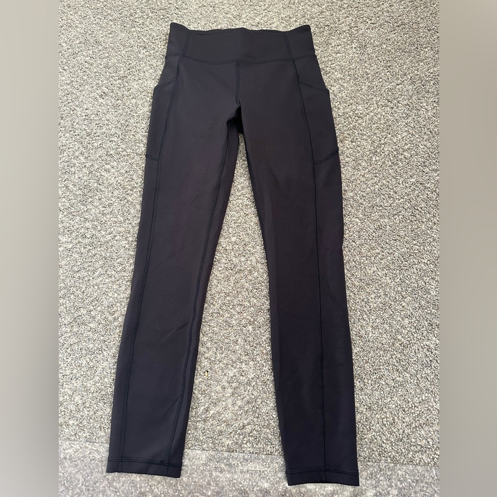 Lululemon Black Side Pocket Legging Size 6 (A10)
